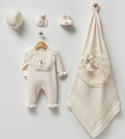 Baby Newborn 5 Teilig Strickset - Luxuriöse Spitzendetail und Schleife Creme ⭐️Bestseller⭐️