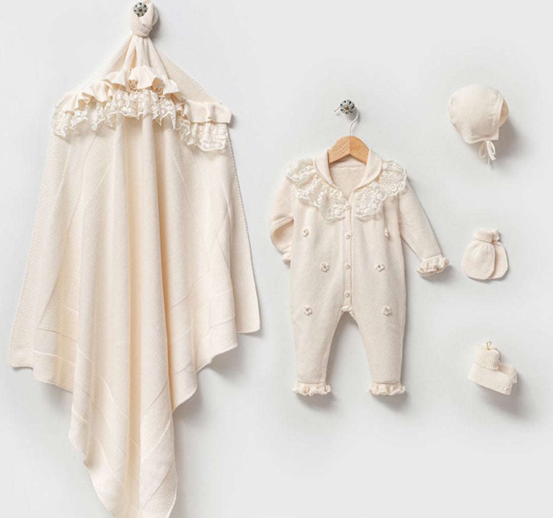 Baby Newborn 5 Teilig Strickset - Luxuriöse Rüschen/-Spitzendetail und Gänseblümchen Creme