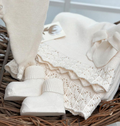 Baby Newborn 5 Teilig Strickset - Häkelmotiv Creme